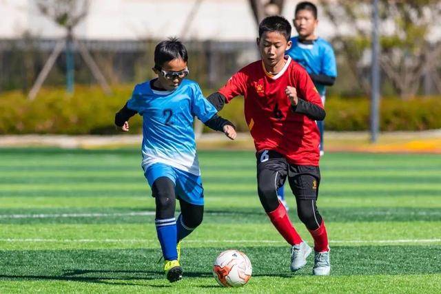 三连胜！铁人3-2海港 热菲尼奥绝杀+脱衣吃第2黄 姆本扎3轮轰6球